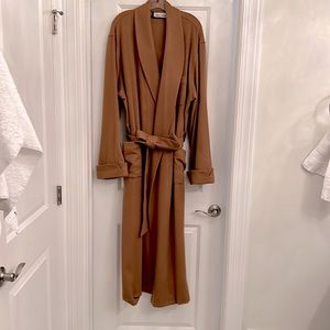 Cashmere Cashmere xxl robe worn twice.